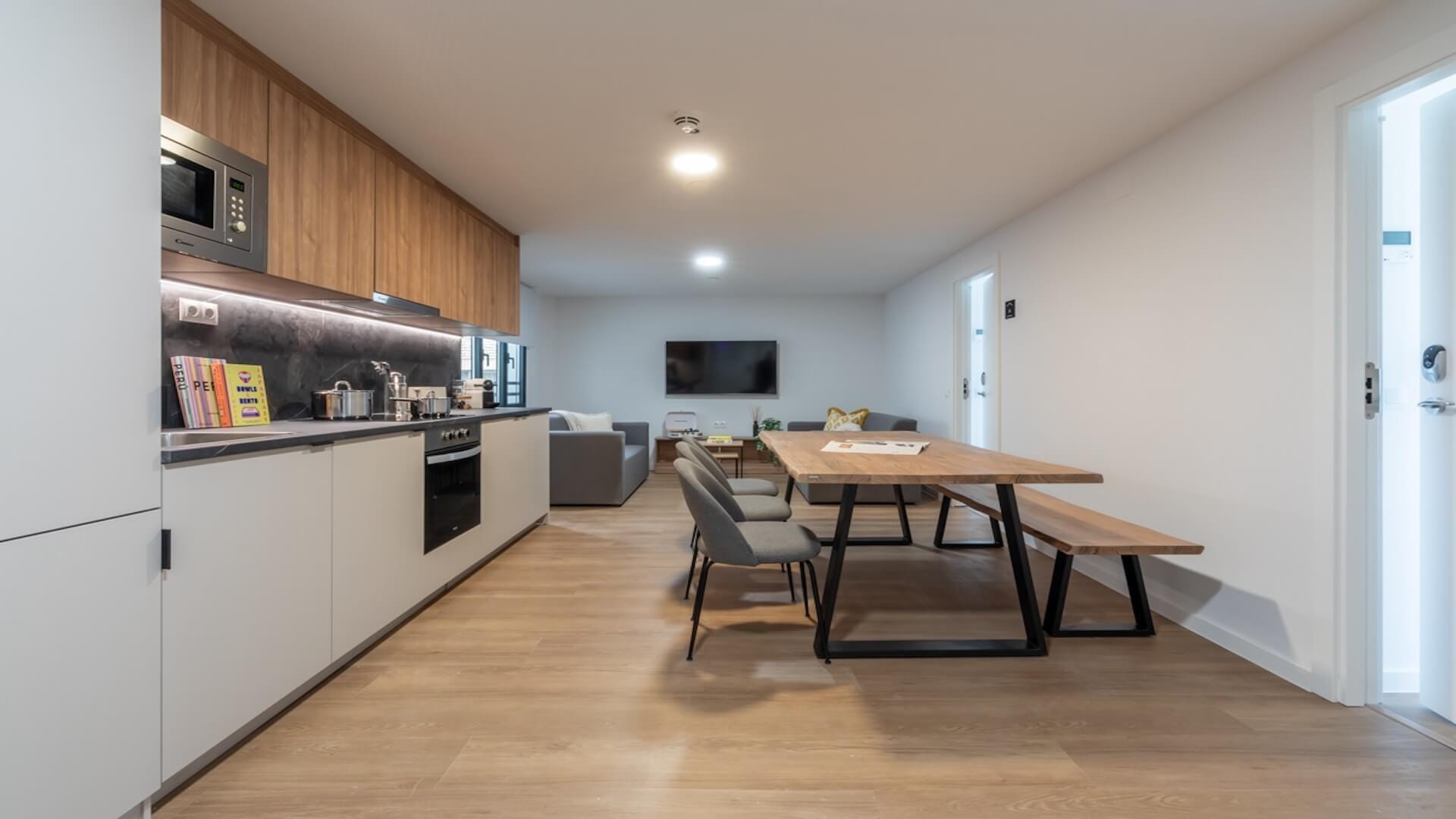 Classic Room (3-Bed) 21