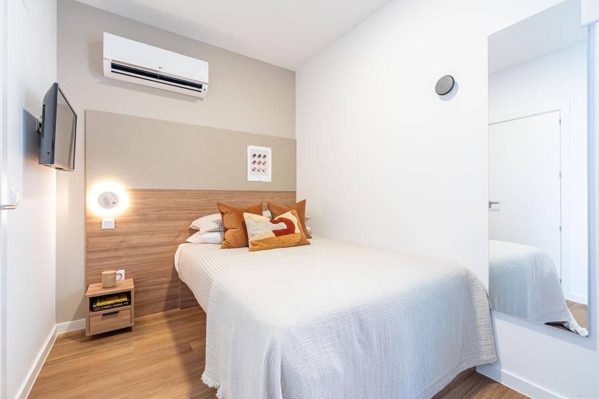 Premium Room (2-Bed) 2