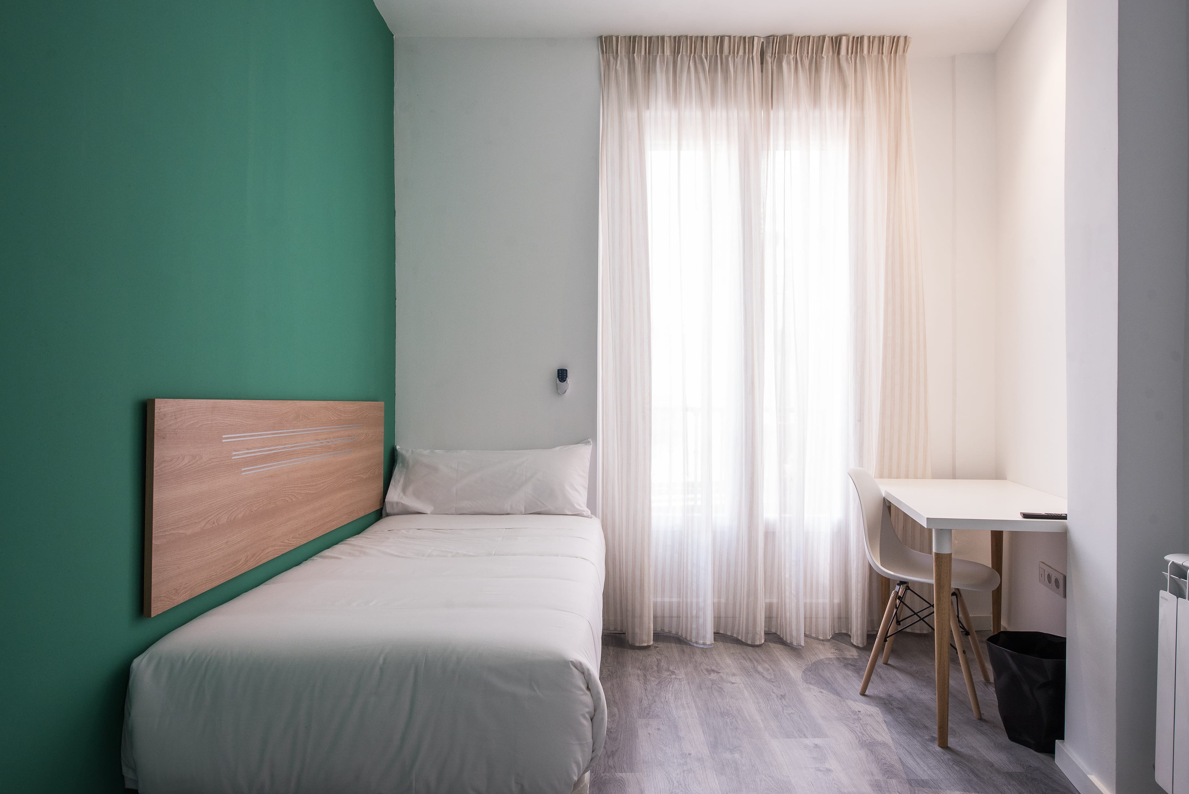 Hileras, Room 8, Madrid