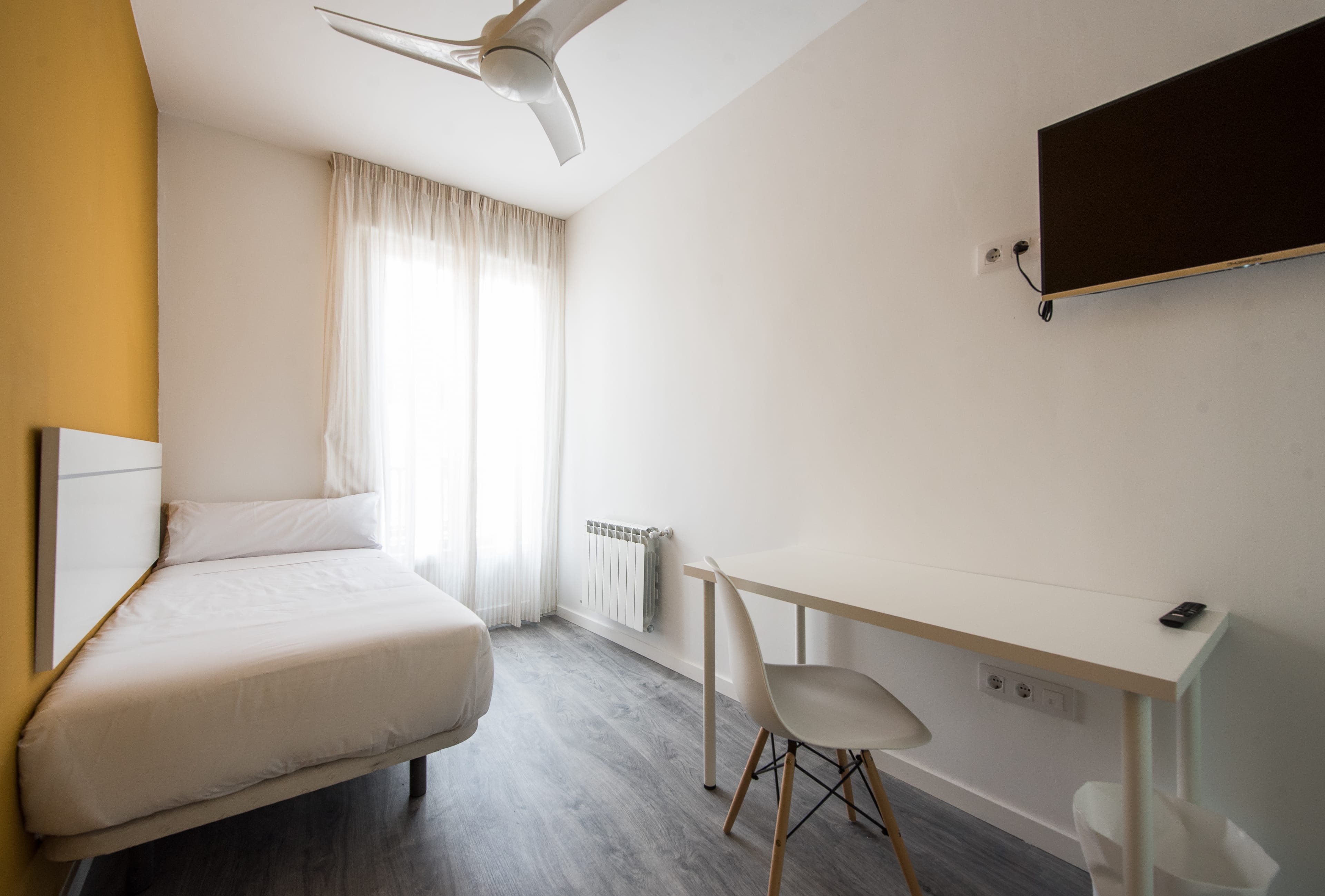 Hileras, Room 9, Madrid