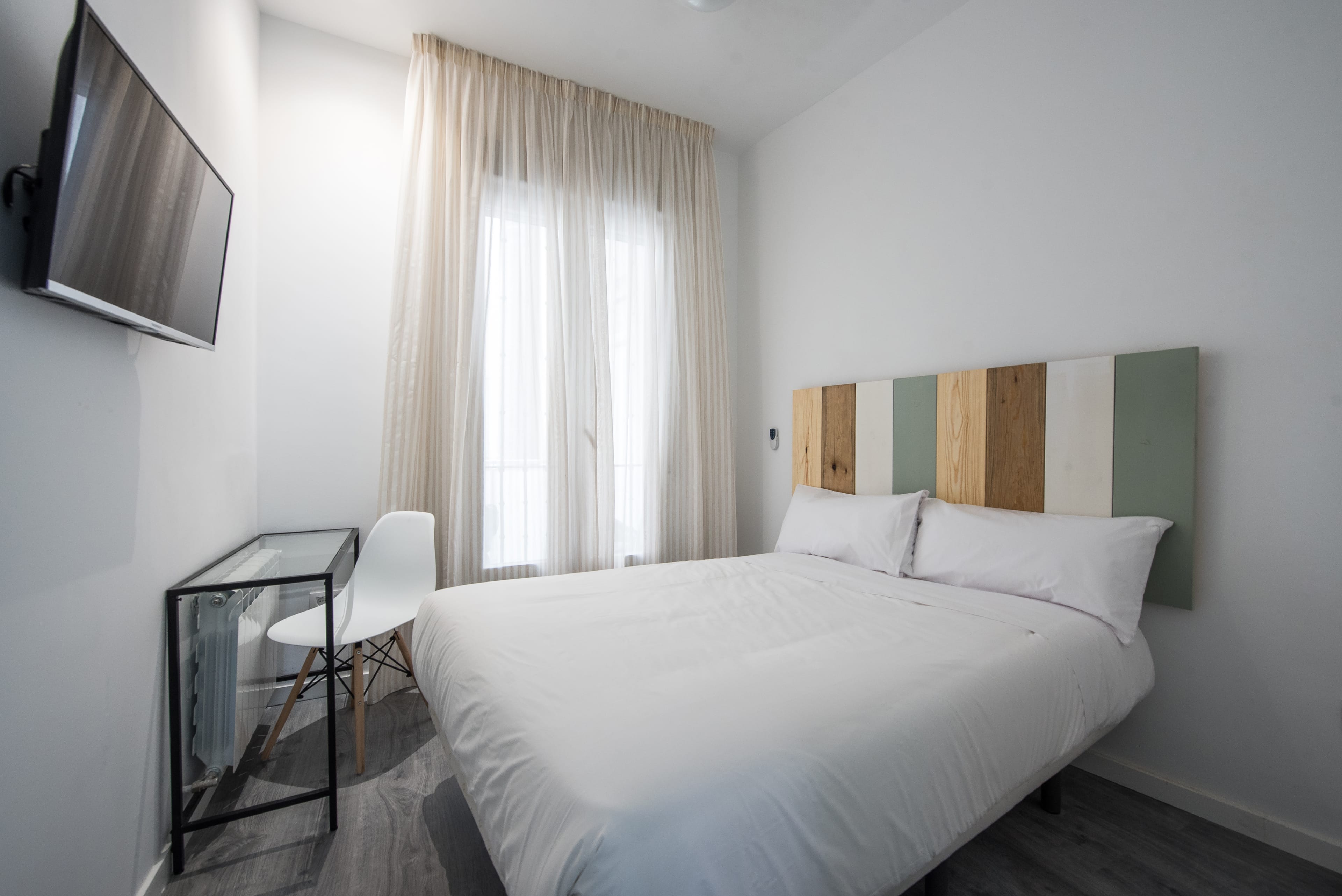 Hileras, Room 14, Madrid