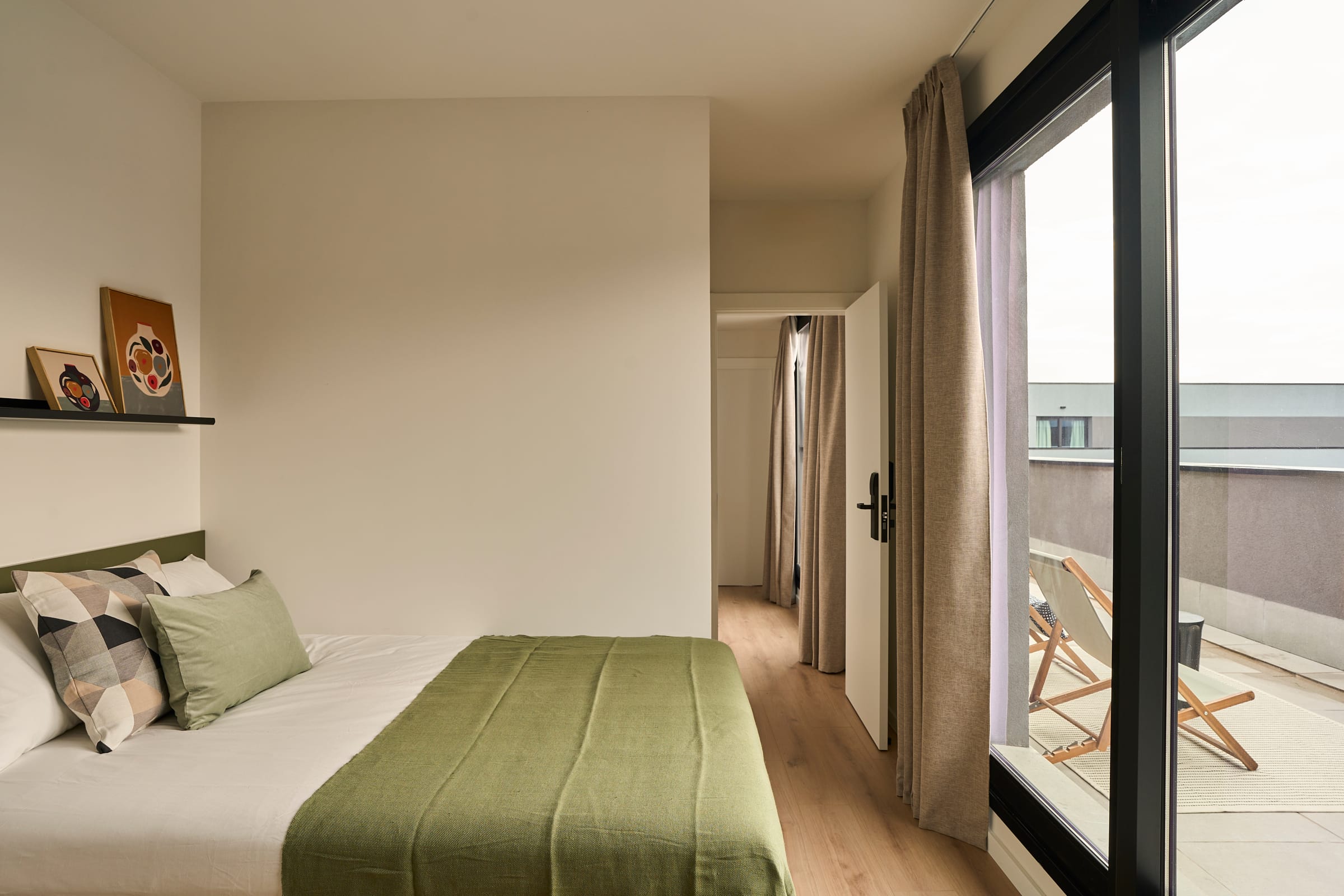 2 Bed Apartment with Rooftop Terrace