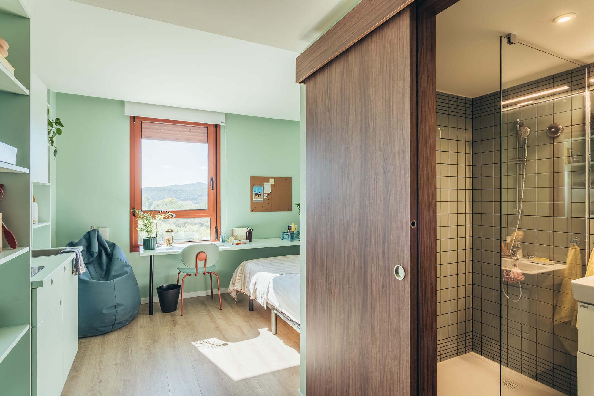 Premium studio Unit 5