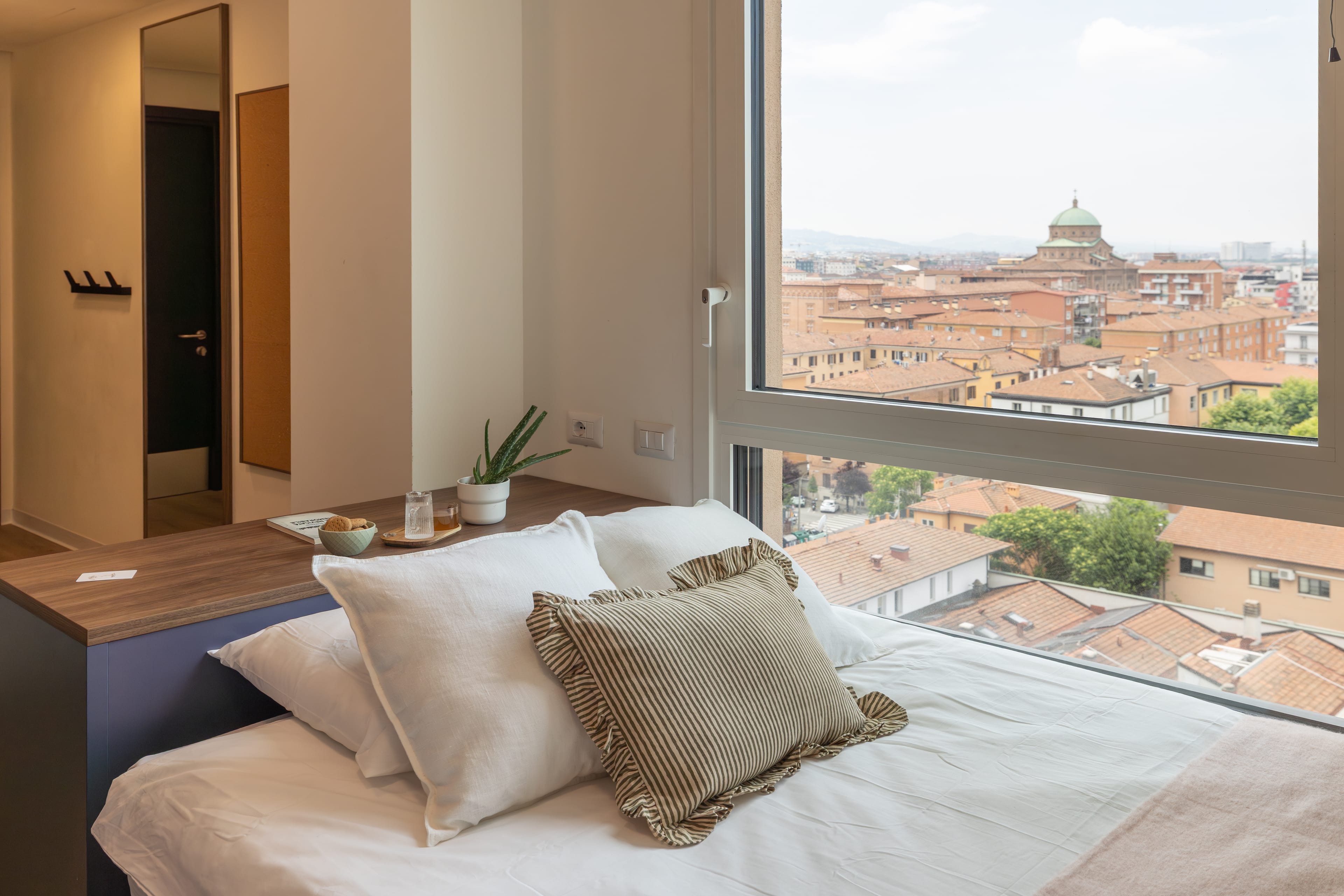 Accessible Studio High Unit 5