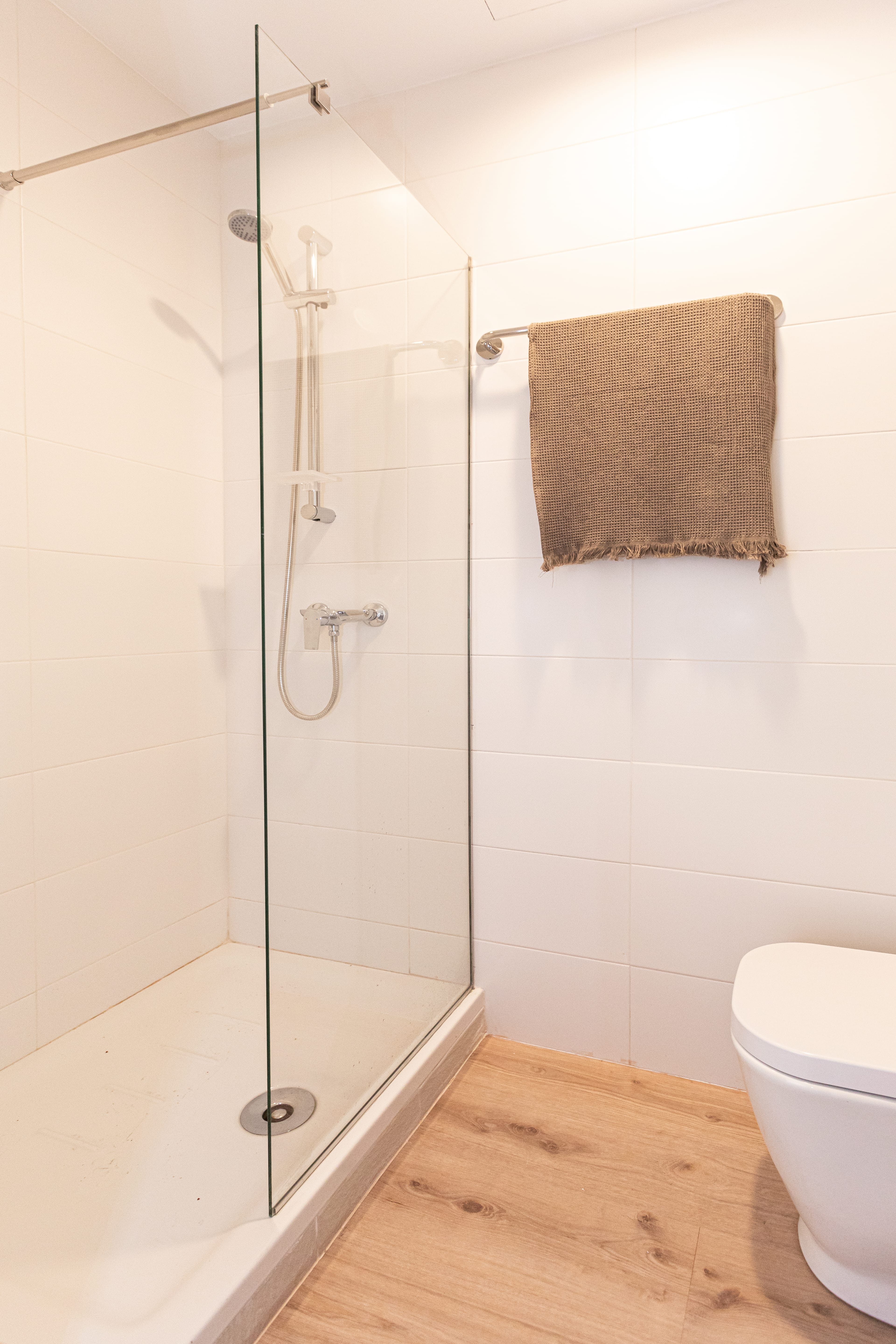 Single with kitchen & terrace Unit 5