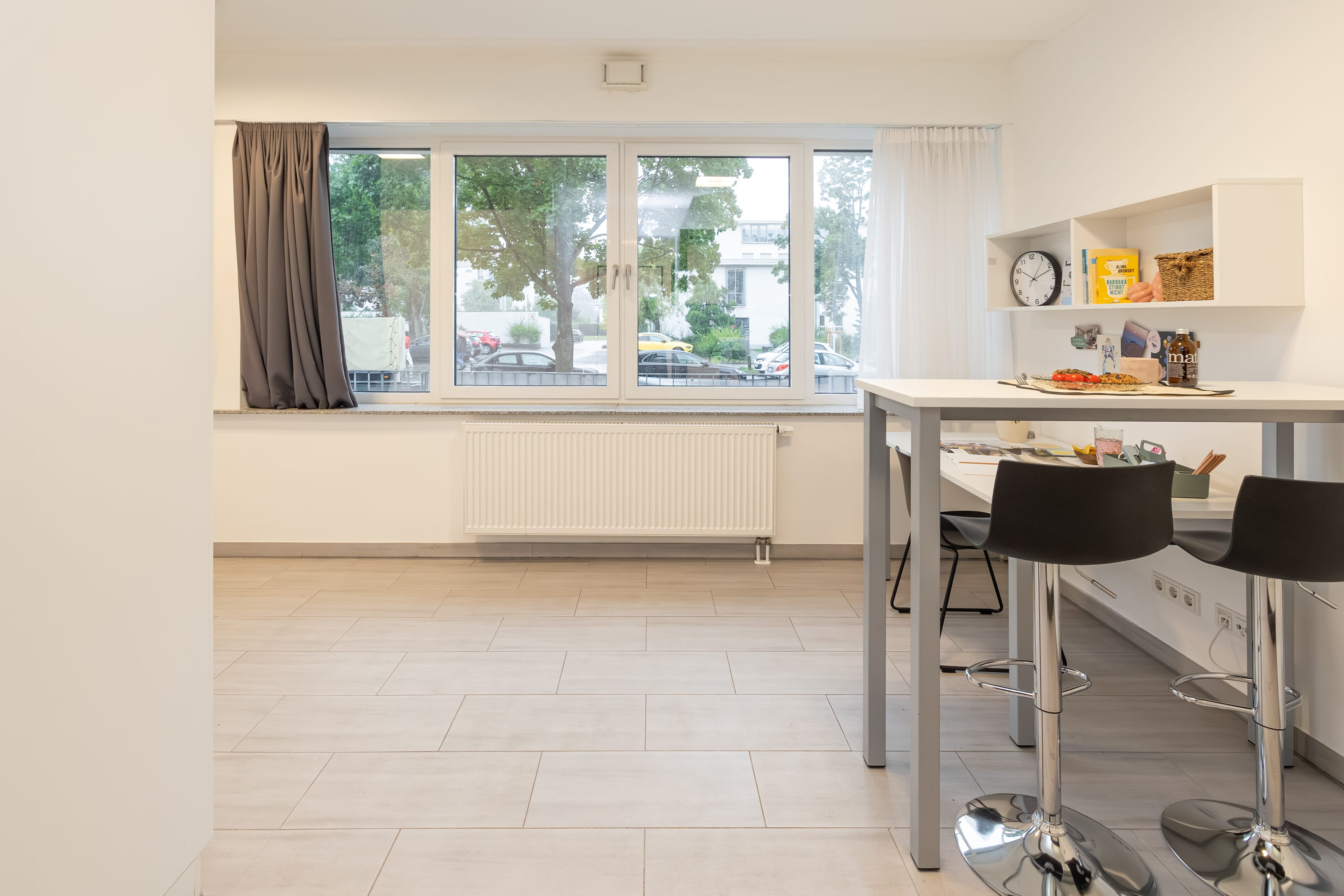 Studio XL Platinum Unit 5