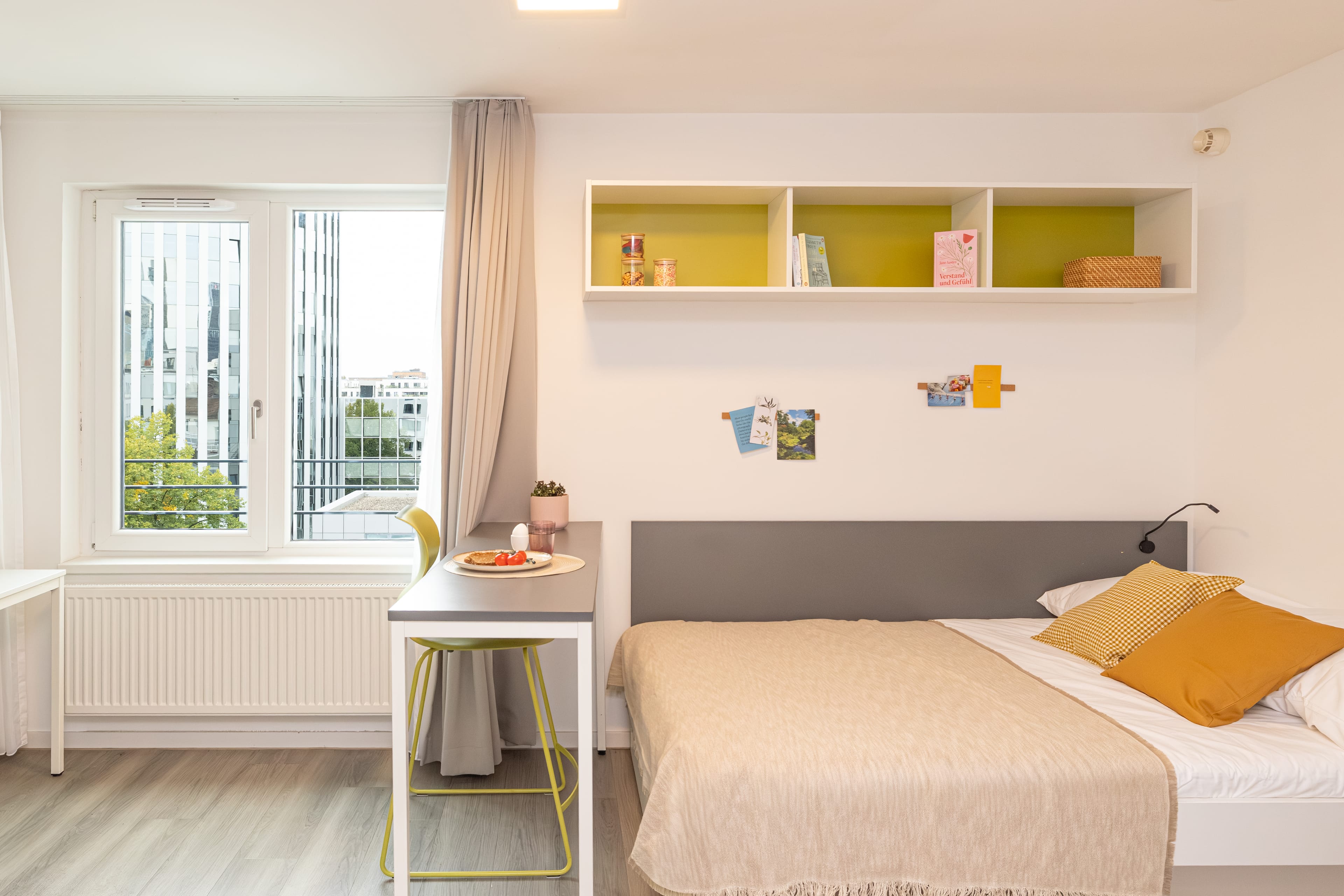 Studio L Gold Unit 5