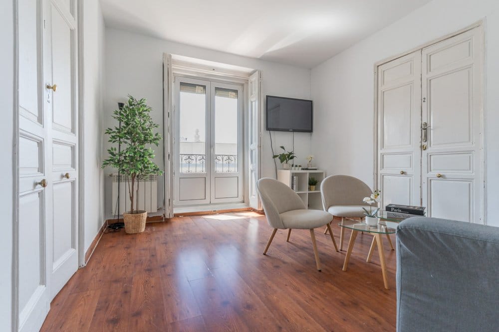 Magnificent flat in Bailén Street