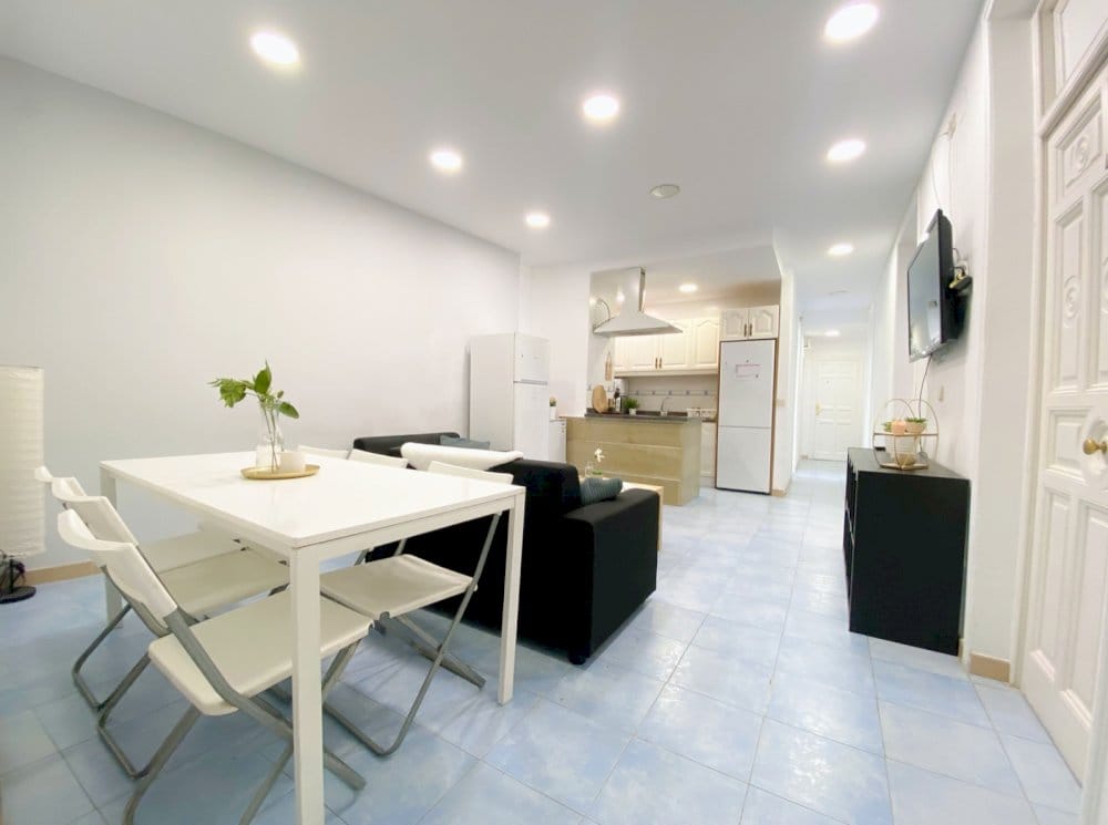 Renovated flat in Madrid, Galdo Street