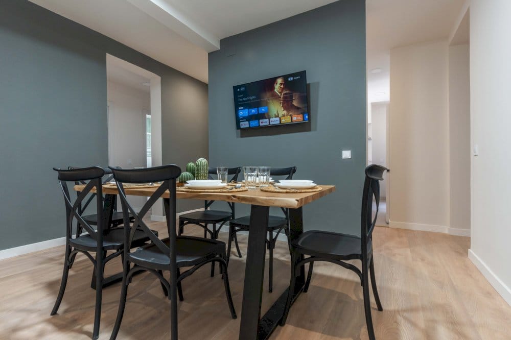 Spacious flat in Bailén Street