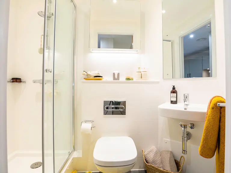 Premium Studio Plus Unit 5