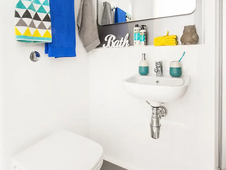 Premium Studio Unit 5