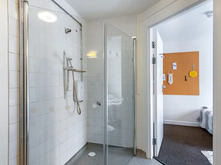 Classic Ensuite Unit 5