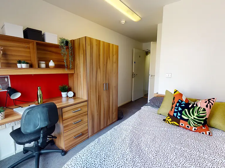 CB1 (Aston House Brookgate)