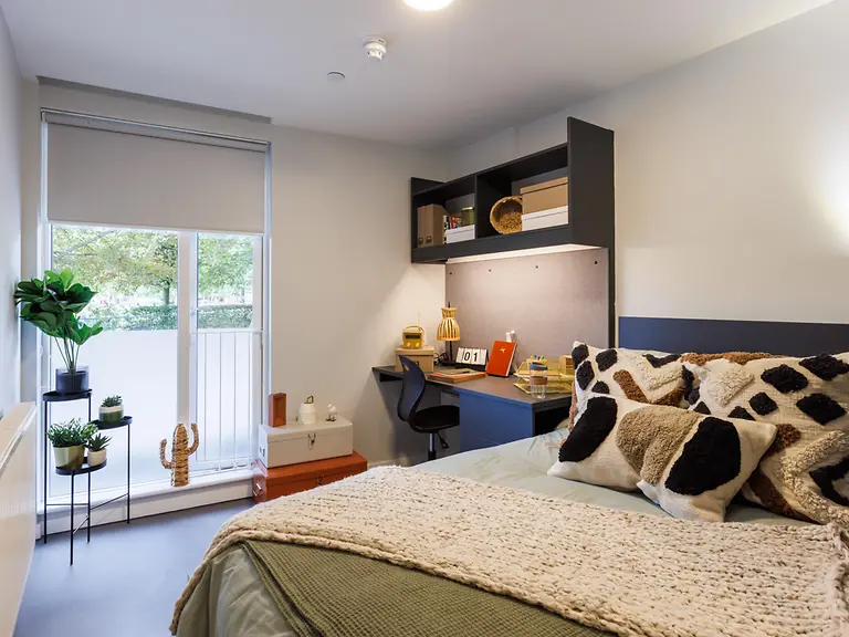 10 Bed Ensuite Unit 5