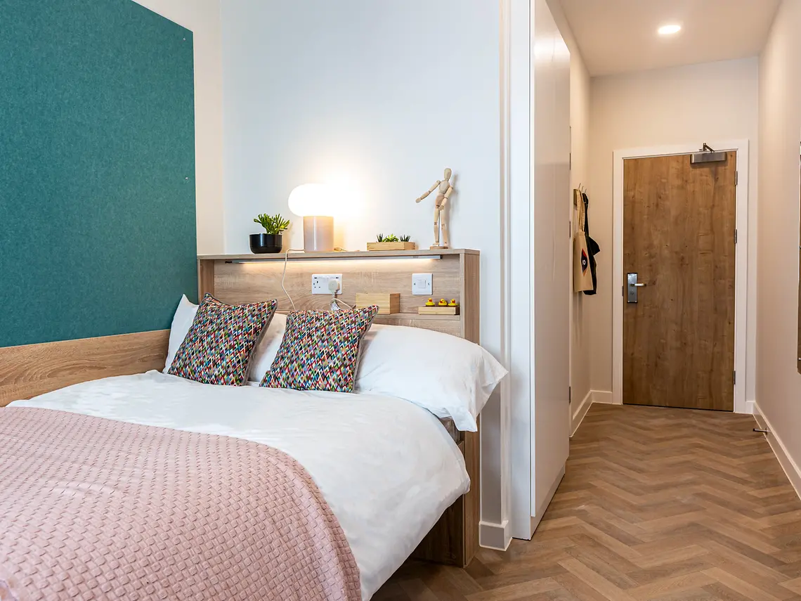 Premium Ensuite Unit 5