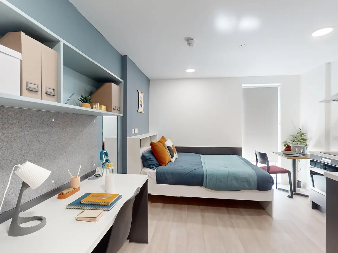 Classic Studio Unit 5