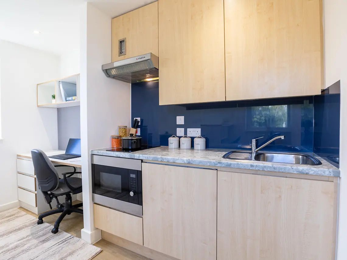 Deluxe Studio Unit 5