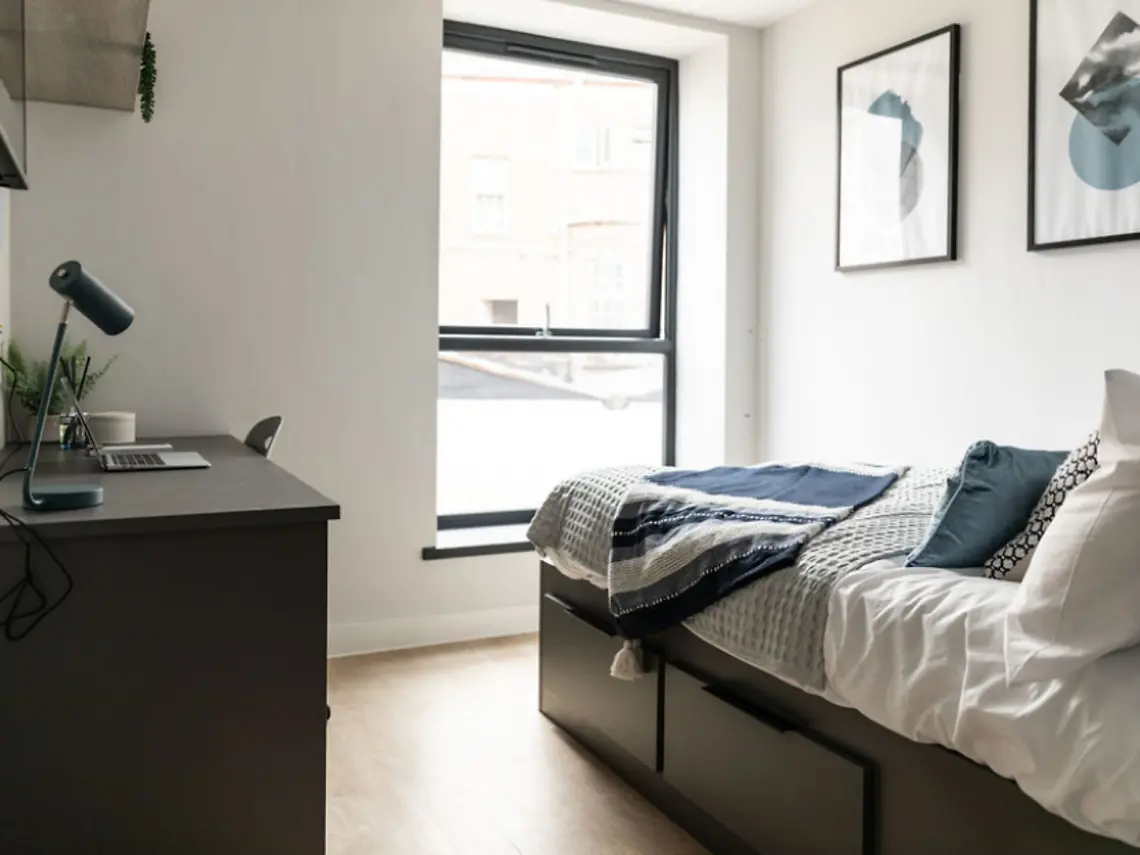 Deluxe En-Suite Unit 5