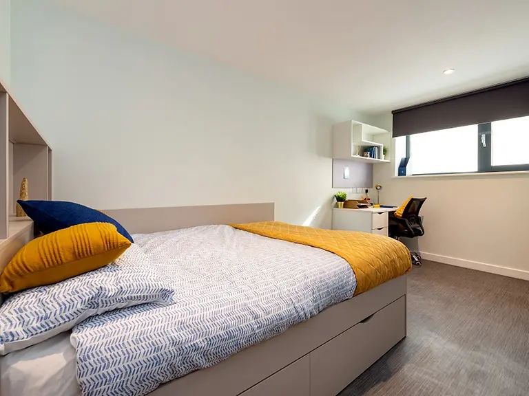 8 Bed Large En-Suite Unit 5