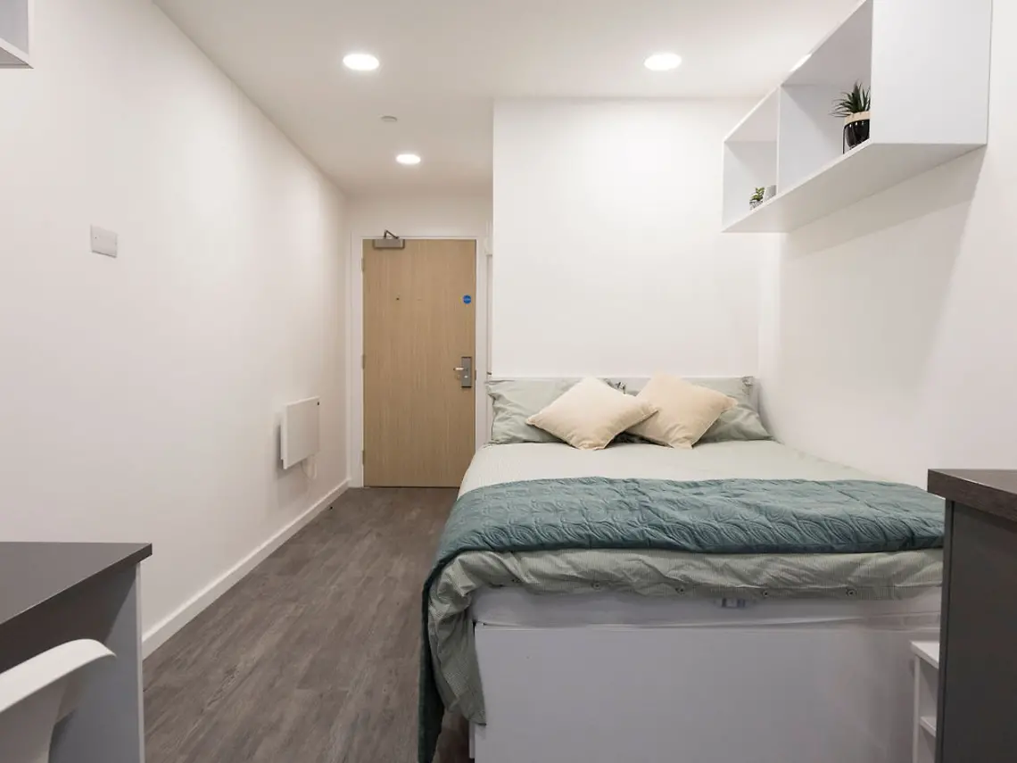 Classic Studio Upper Unit 5