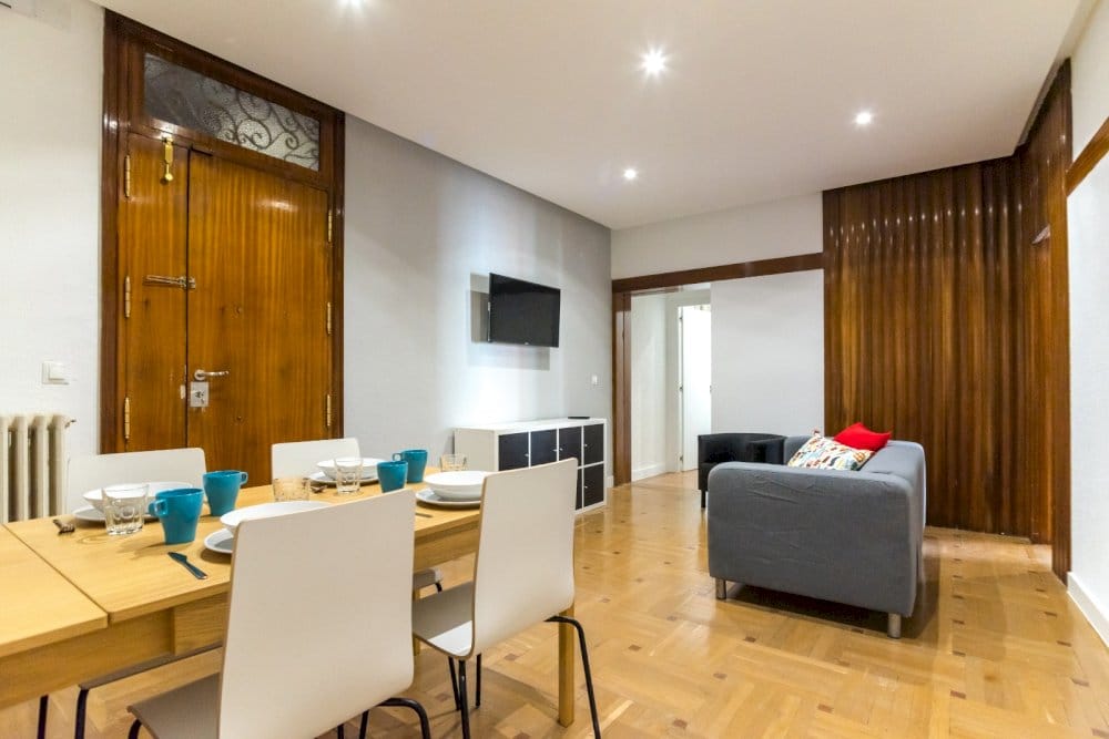 Spacious flat in Carranza Street
