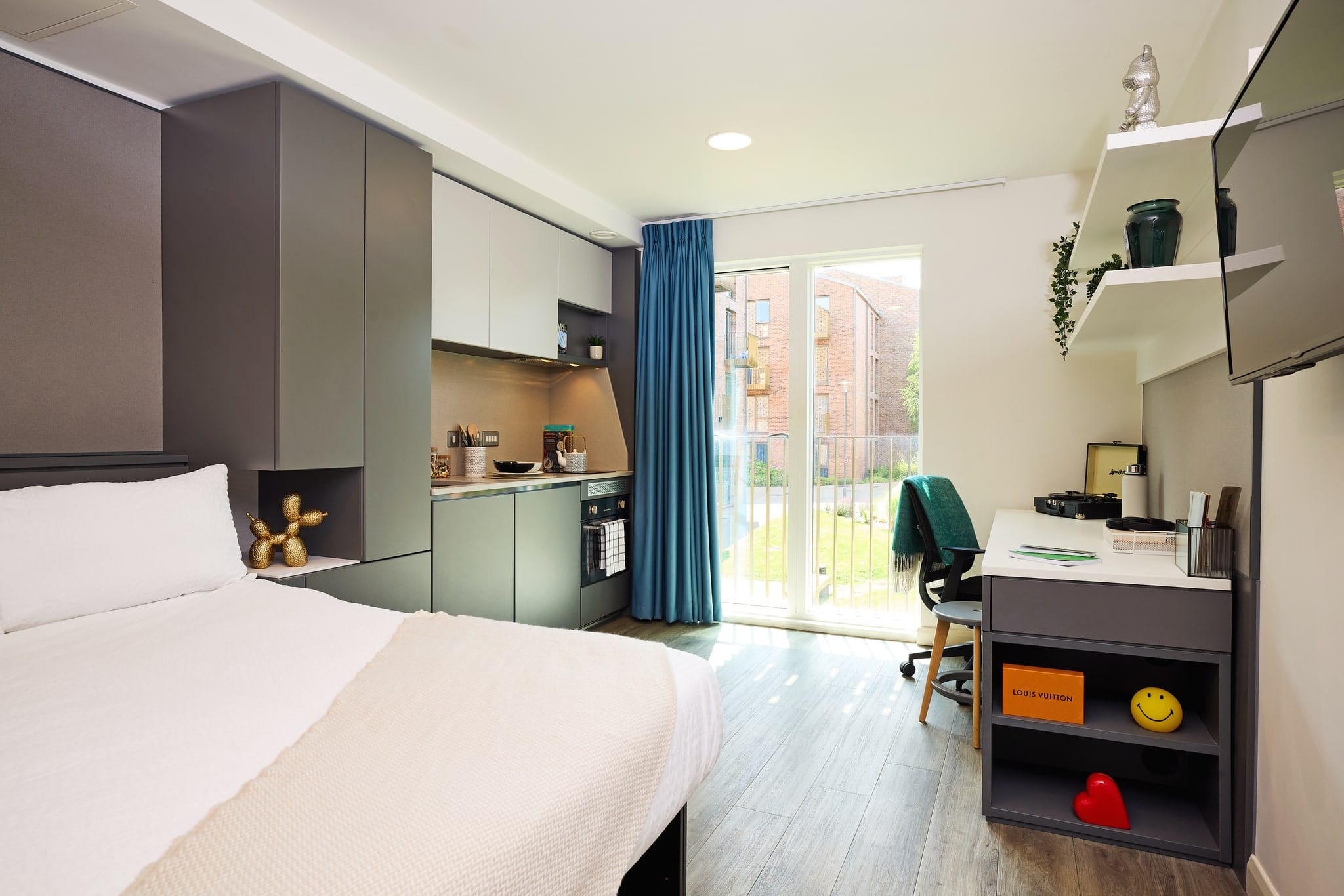 VSY-EV22 — Classic Plus (2026 / 27)