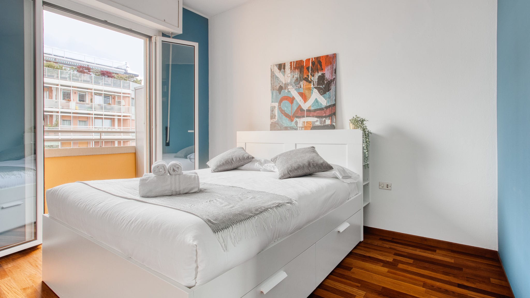 Deltico; 4 guests in washington area